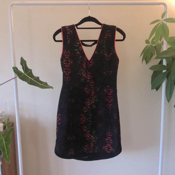 Sandro size 3 Sleeveless with neon print - Picture 1 of 3